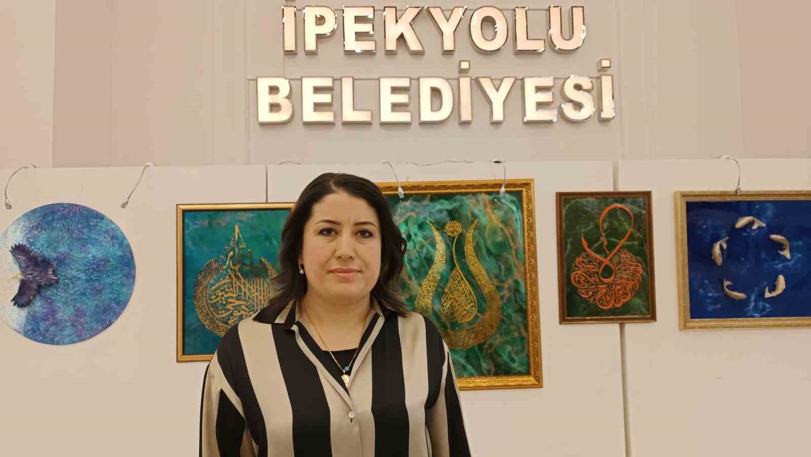 İpekyolu Belediyesi’nden karma sanat sergisi