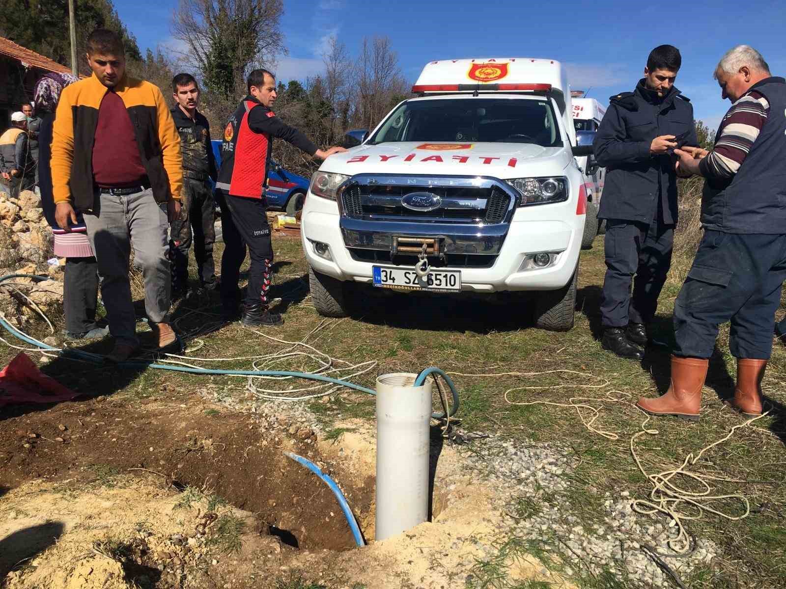 5 metrelik sondaj kuyusuna düşen minik kız için nefes kesen kurtarma