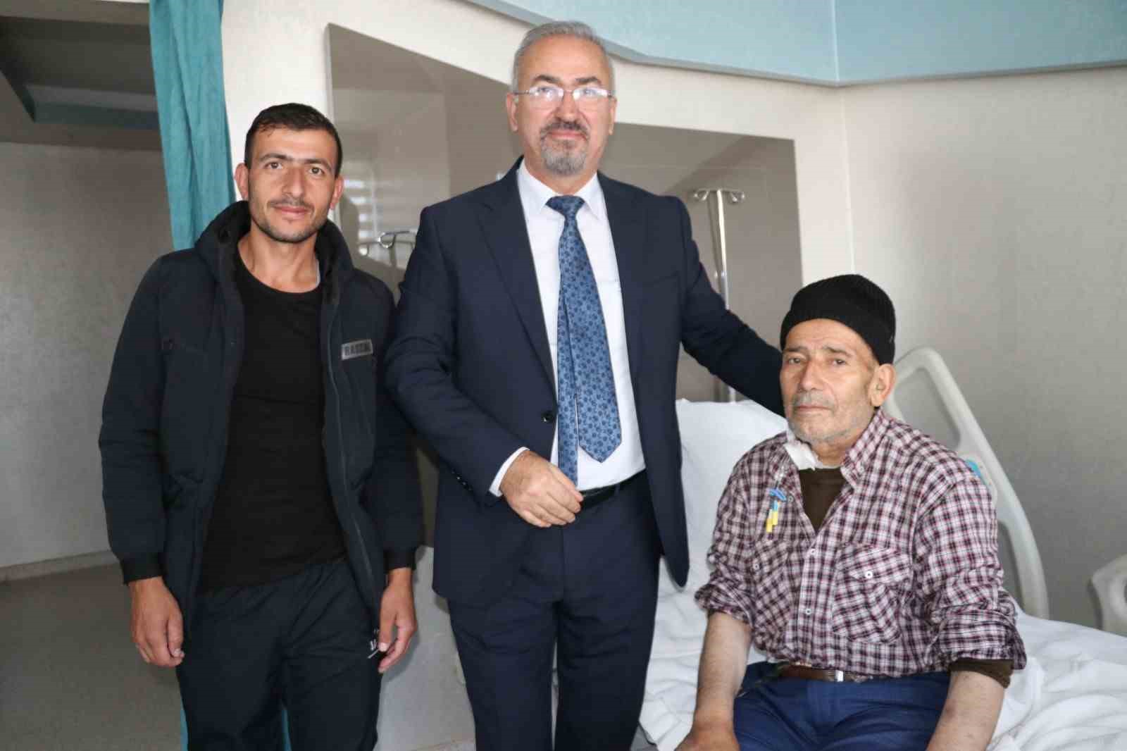 Ölüm riski olan 150’den fazla glomus tümörü hastasını sağlığına kavuşturdu