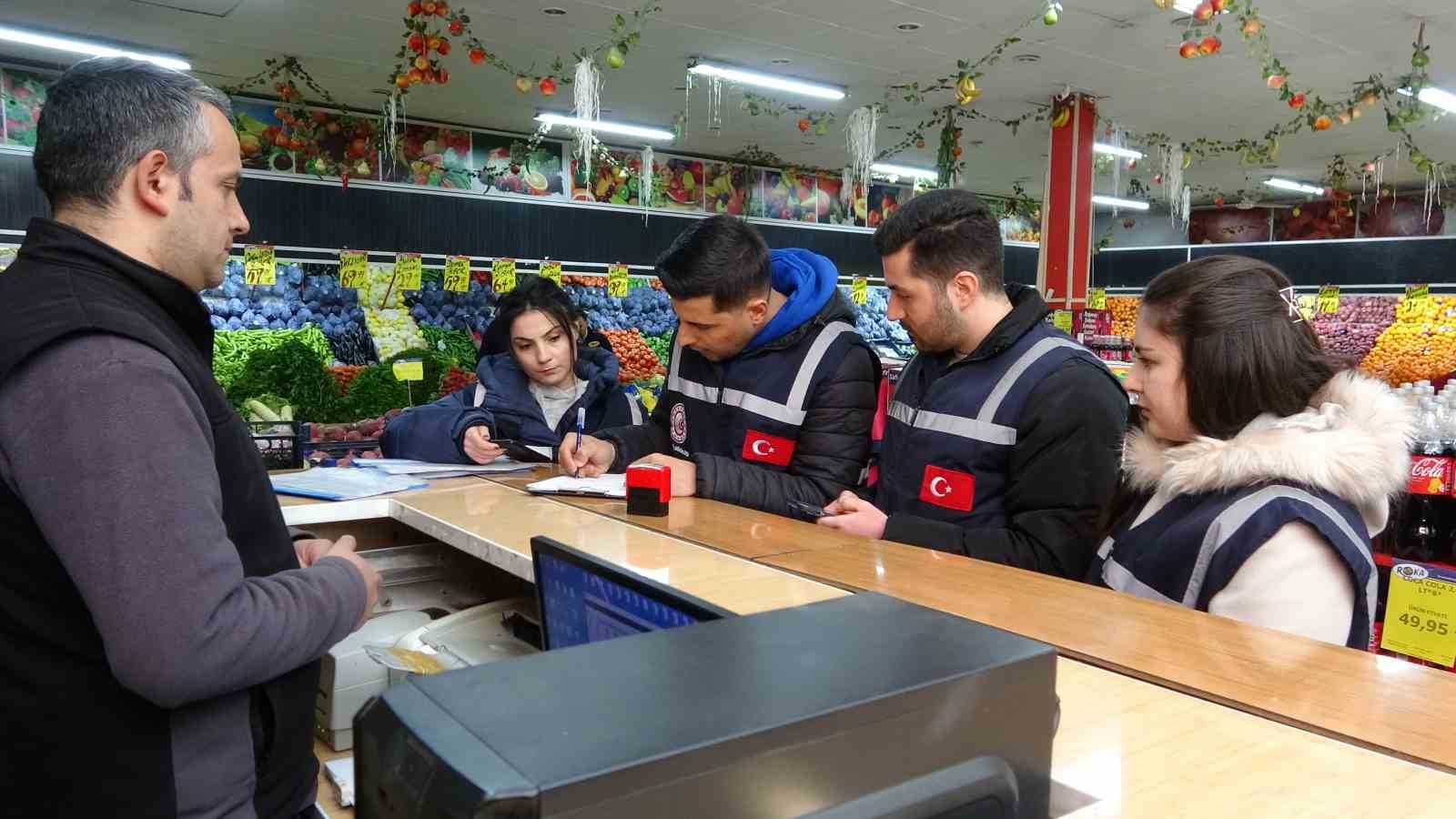 Van’da Ramazan ayı öncesi market denetimi