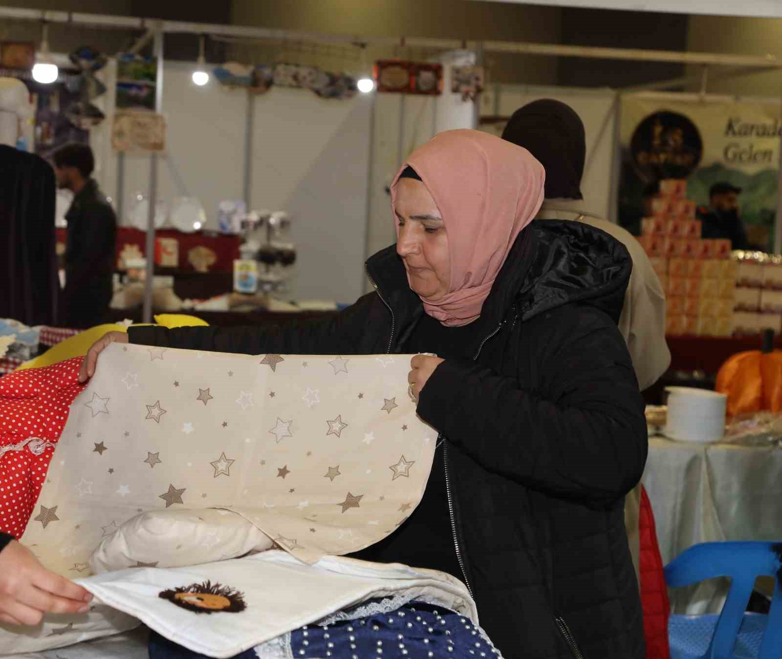 Van Büyükşehir Belediyesi ‘Yöresel Ürünler Fuarı’nda yerini aldı