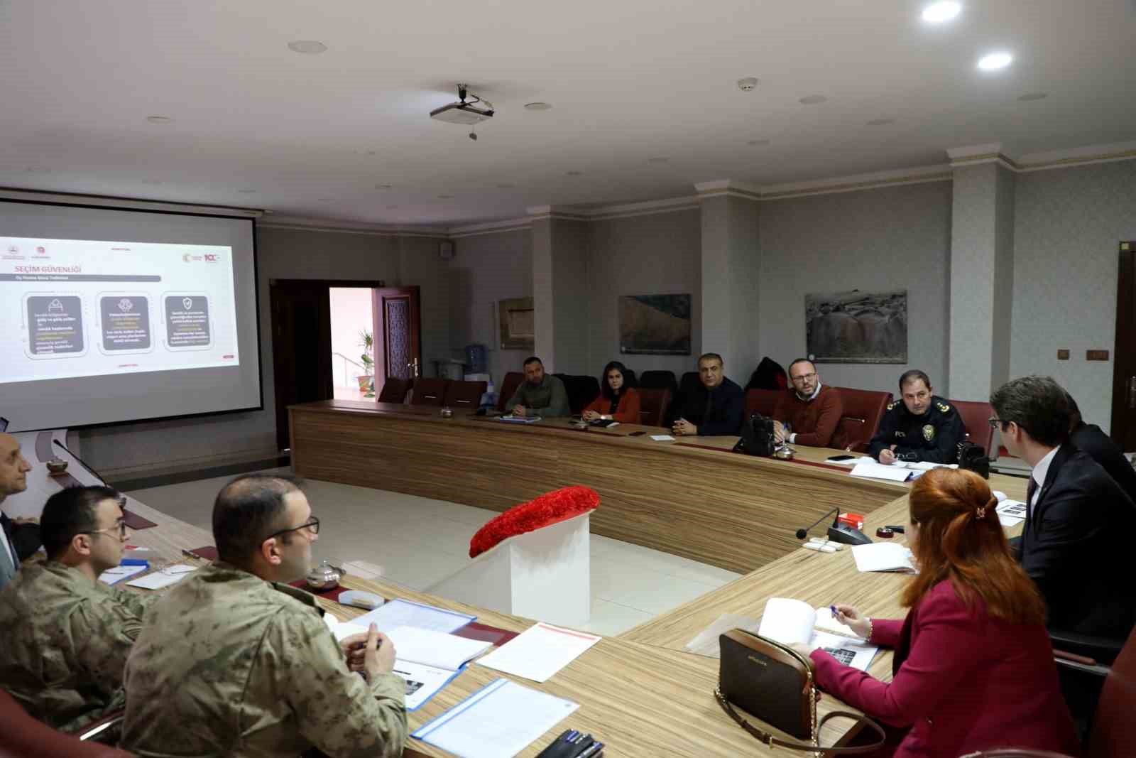 Erciş’te ’seçim koordinasyon ve güvenliği toplantısı’ düzenlendi
