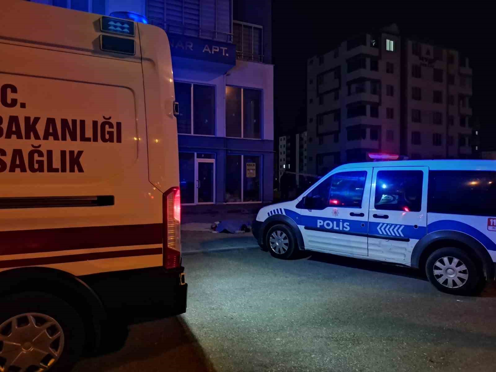 Kayseri’de 9’uncu kattan düşen genç hayatını kaybetti