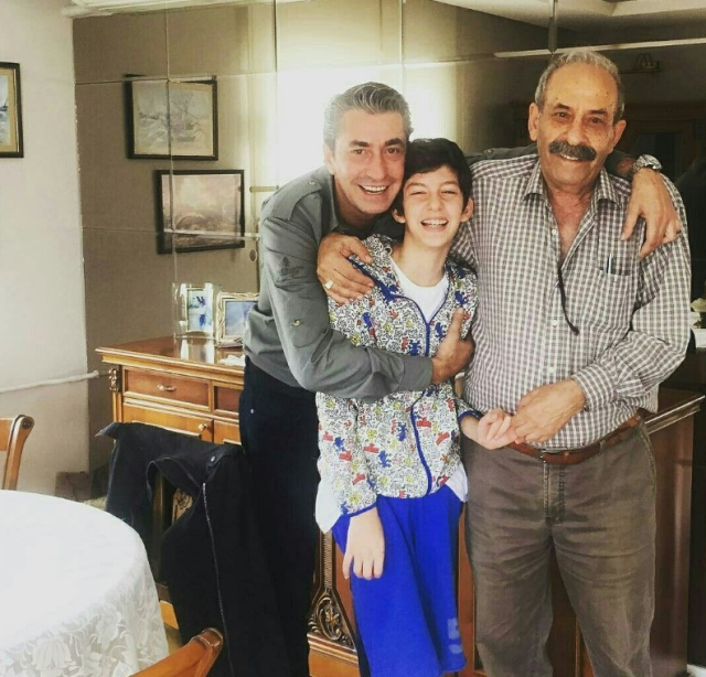 Oyuncu Erkan Petekkaya'nın babası hayatını kaybetti