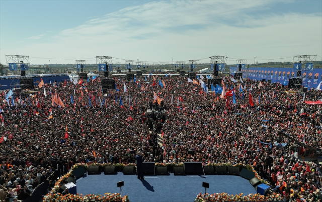 Cumhurbaşkanı Erdoğan: Ekrem denen arkadaşla İstanbul 30 yıl geriye gitti