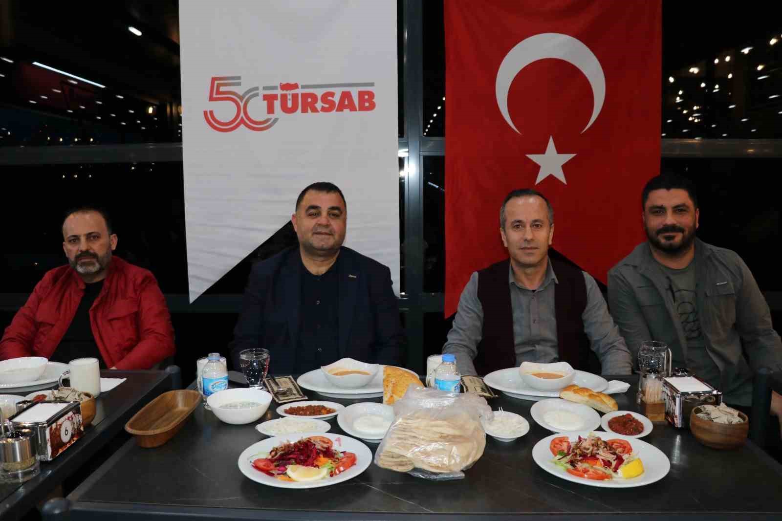 TÜRSAB acentelerle iftarda buluştu