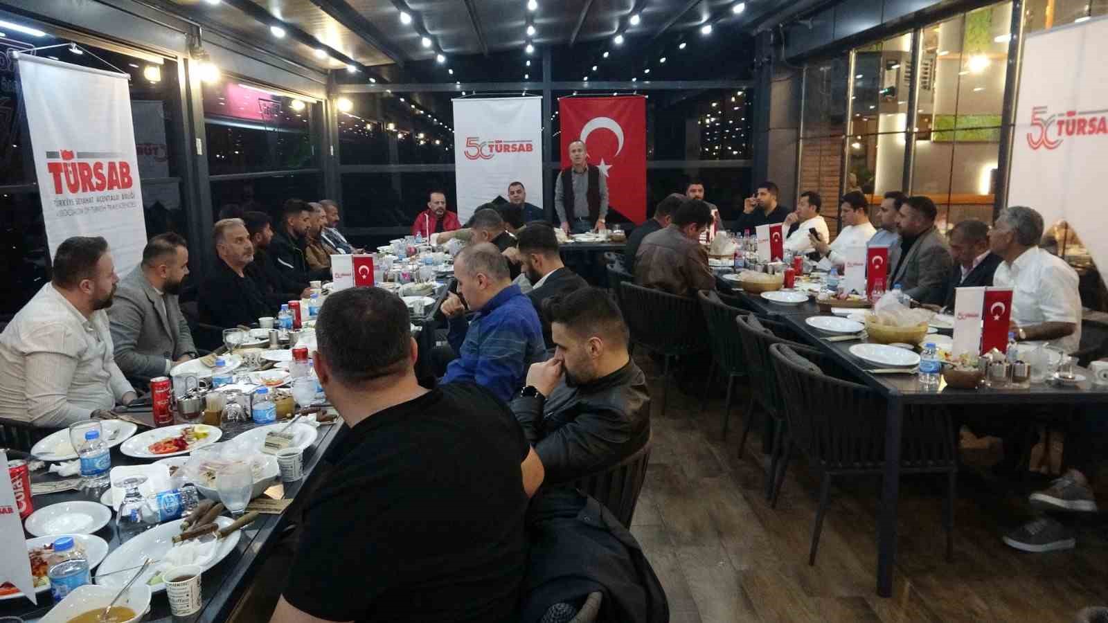 TÜRSAB acentelerle iftarda buluştu