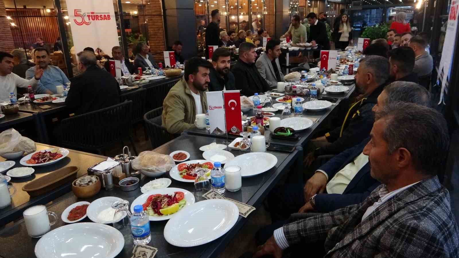 TÜRSAB acentelerle iftarda buluştu