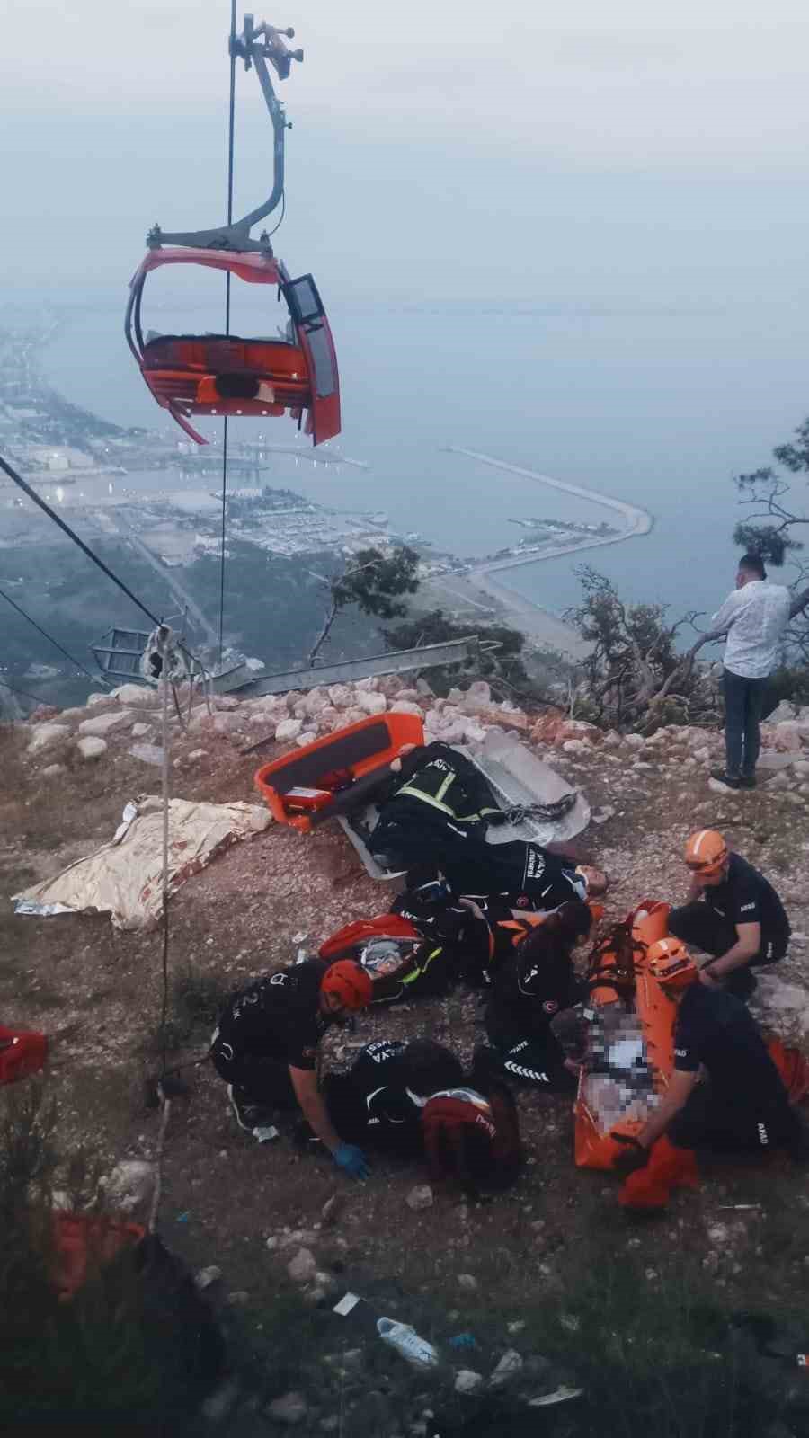 Antalya’da teleferik kabini düştü: 1 ölü, 2’si çocuk 7 yaralı