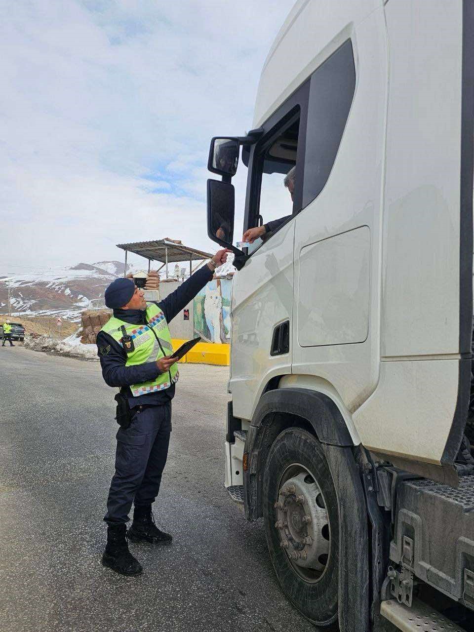 Van’da 153 araç trafikten men edildi