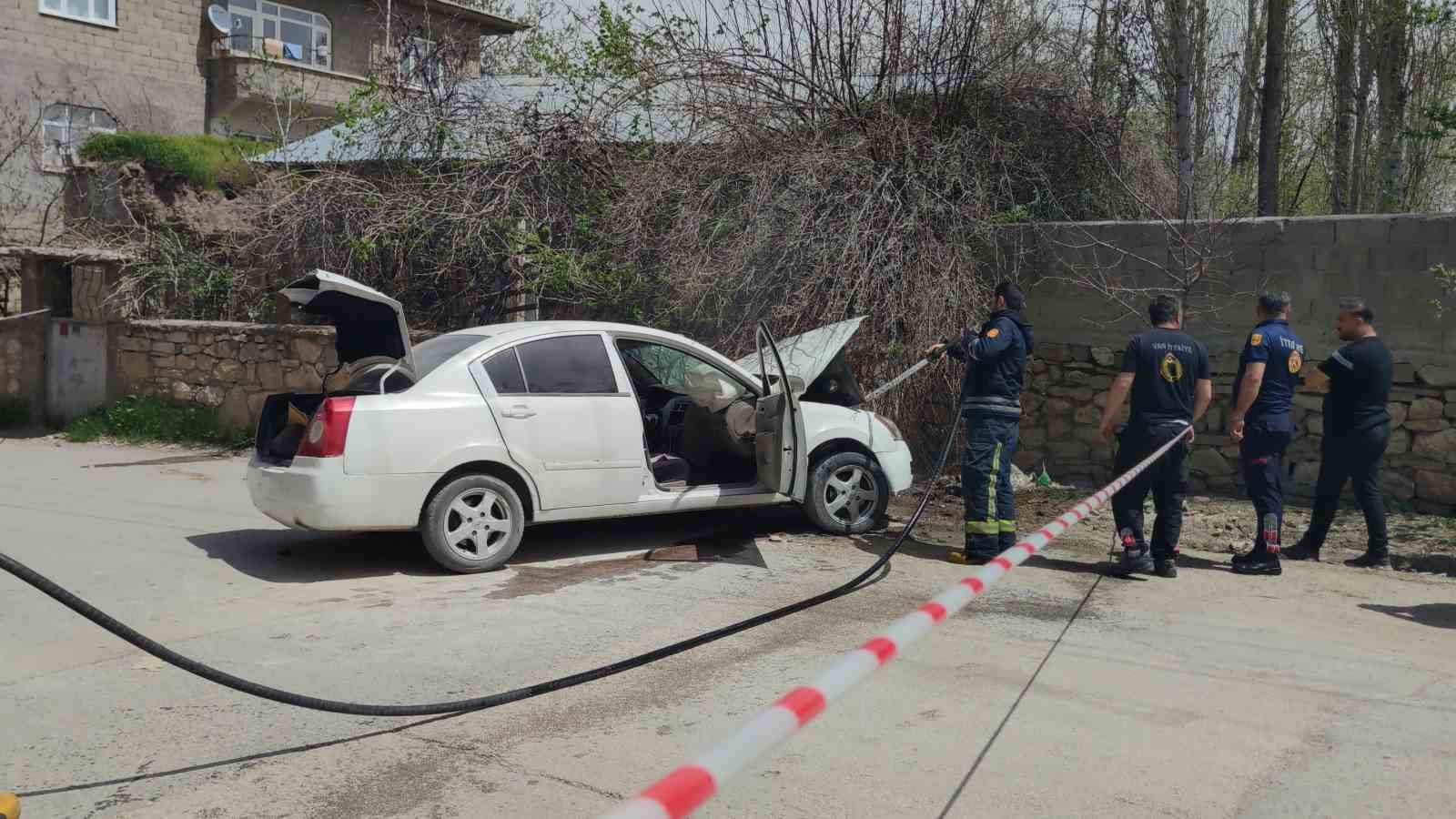 Van’da trafik kazası: 3 yaralı
