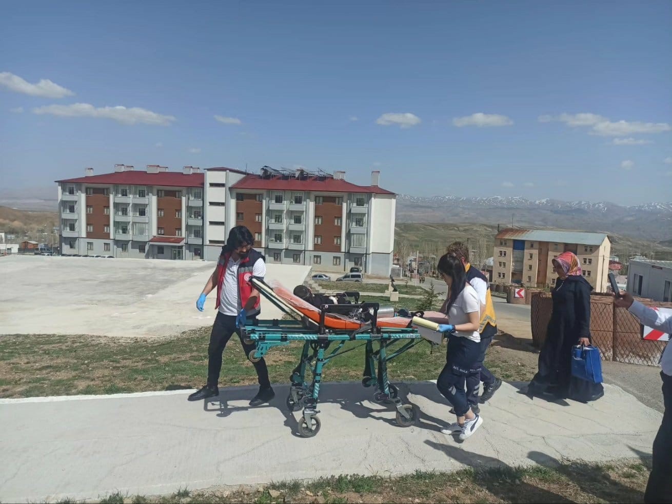 Ambulans helikopter 11 yaşındaki çocuk için havalandı