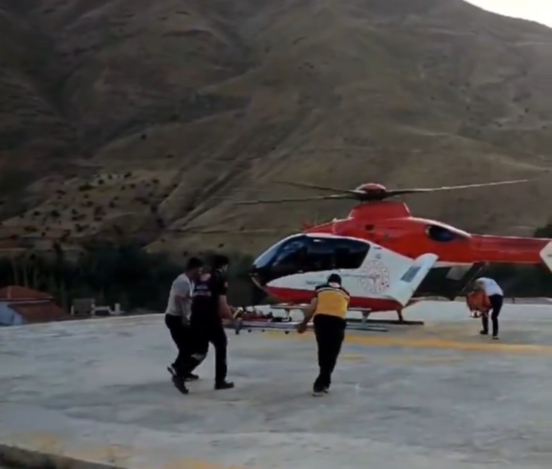 Helikopter ambulans 4 yaşındaki çocuk için havalandı