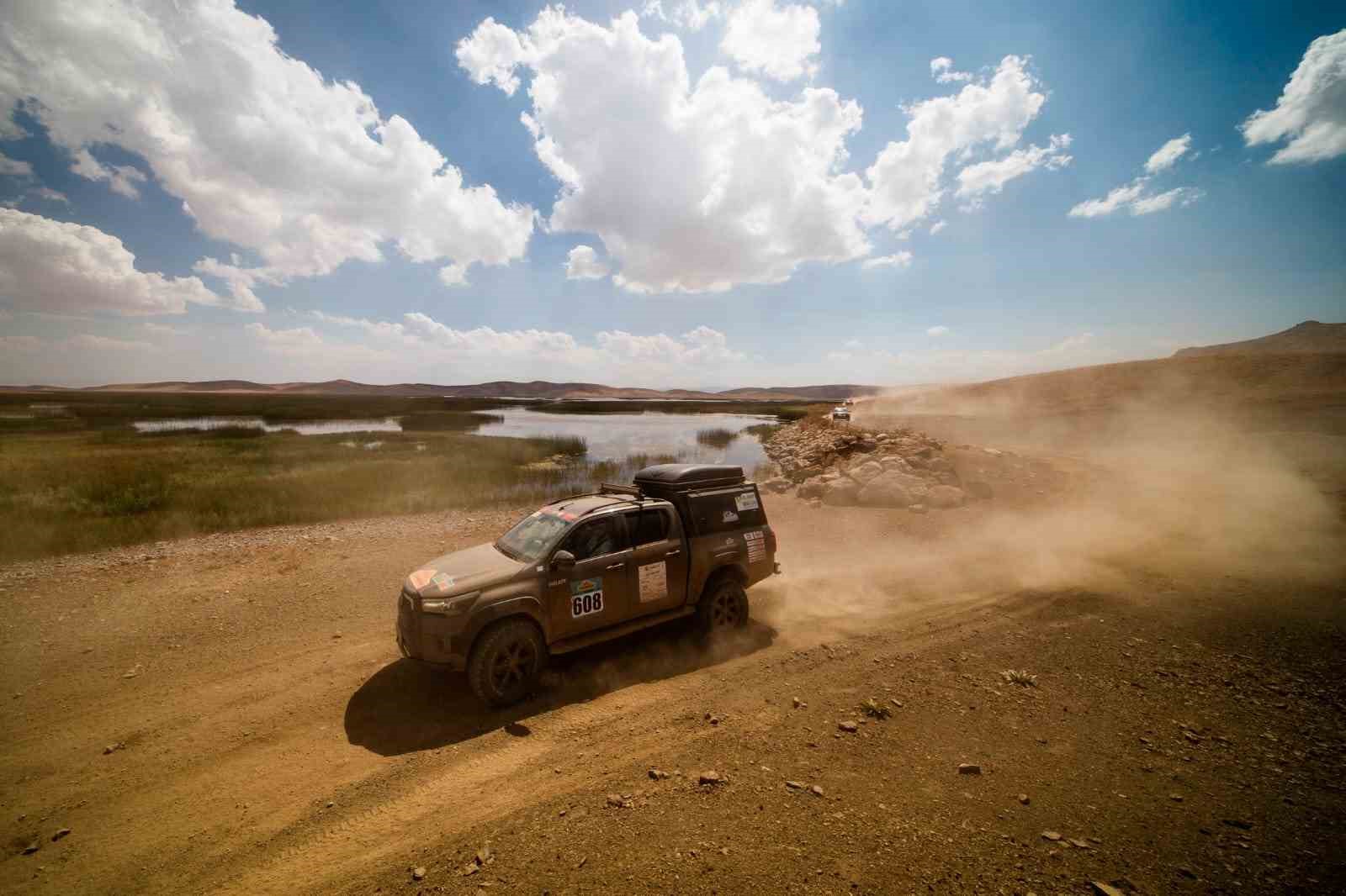 TransAnatolia Rally Raid, 2 bin 200 kilometrelik parkurla Van’da sona erdi