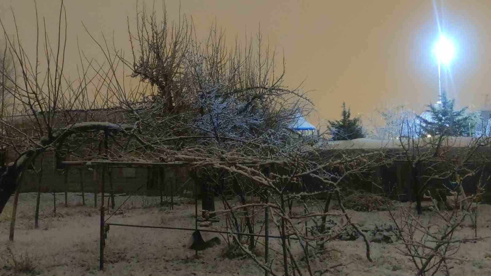 Van’da eğitime 1 gün ara