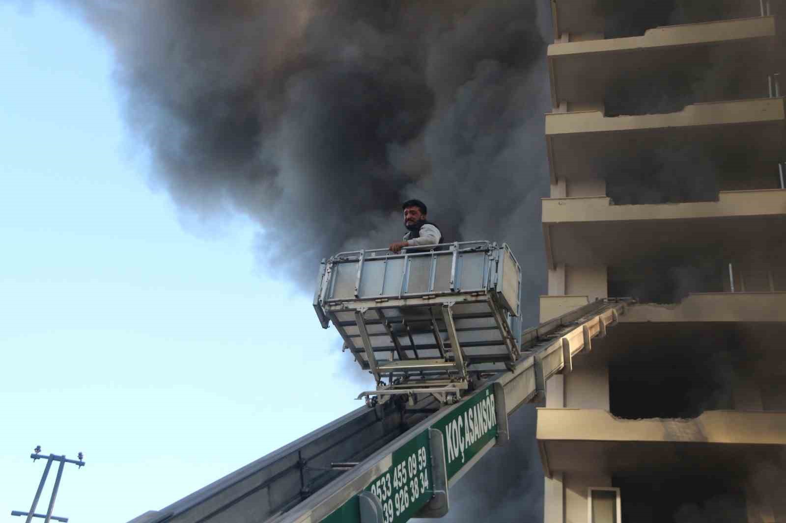 12 katlı inşaattaki yangına