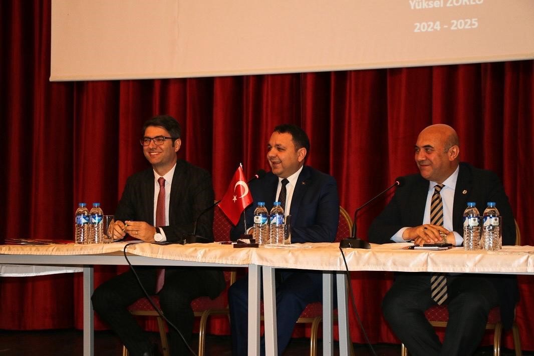 Erciş’te Eğitim Değerlendirme Toplantısı gerçekleştirildi