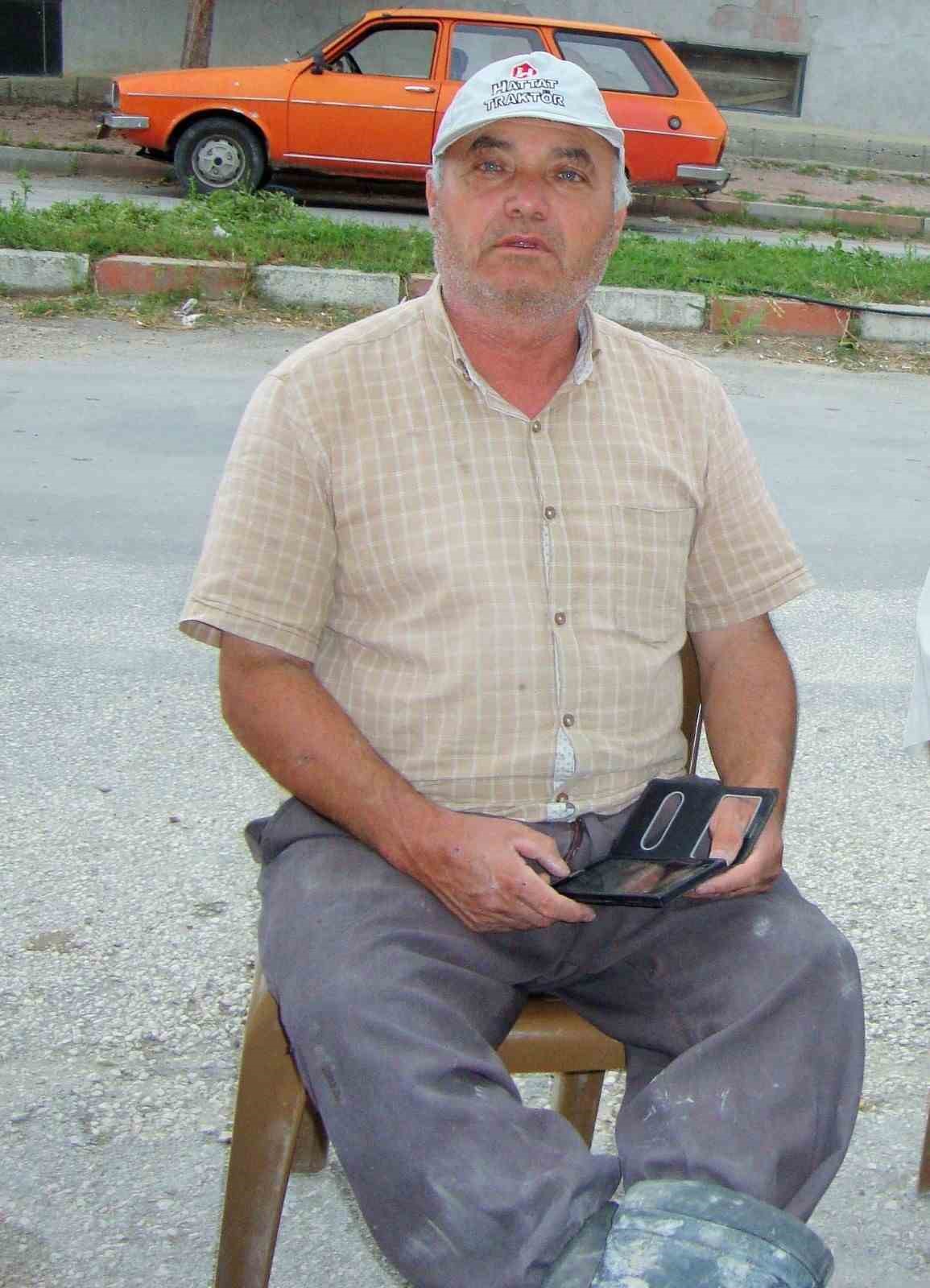 Tarlasının sürülüşünü çekerken traktörün altında kalan sürücü öldü