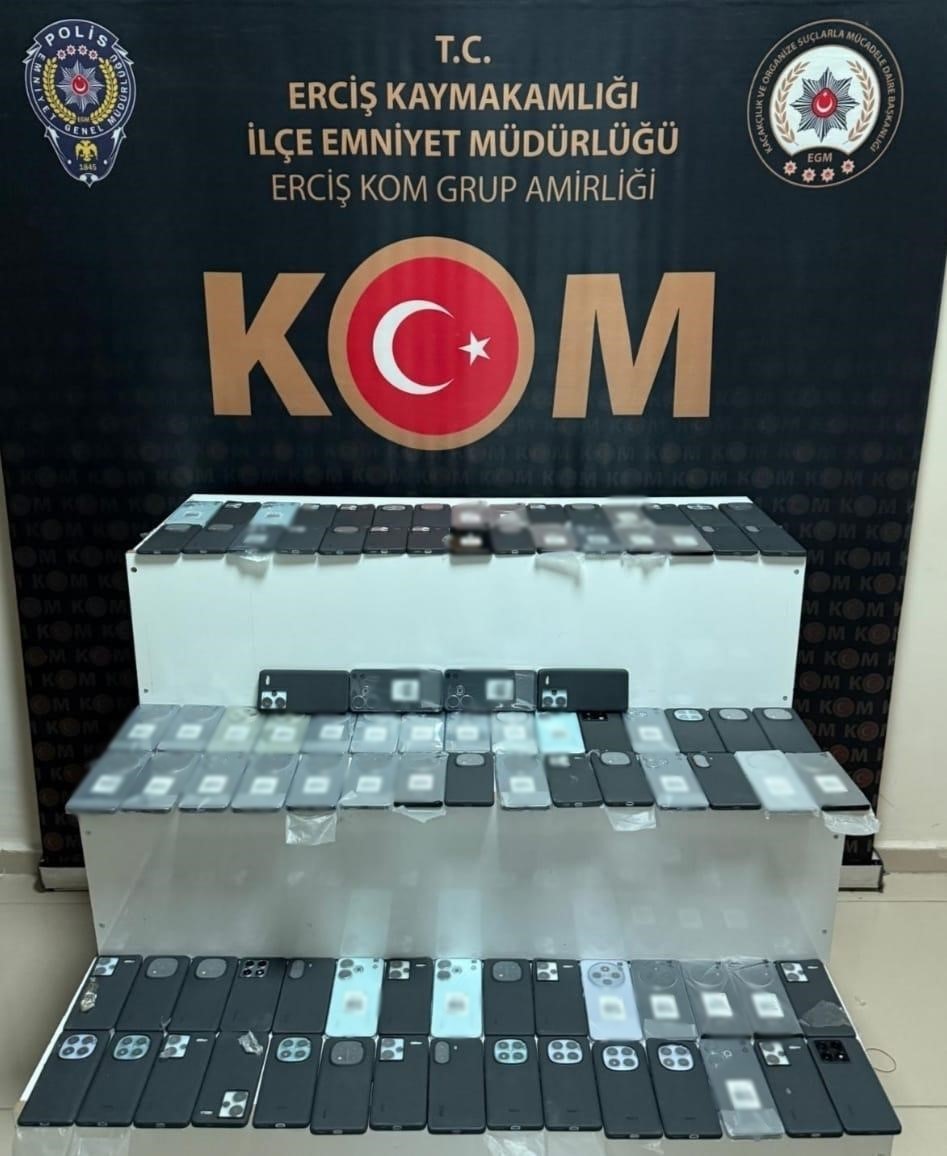 Van’da gümrük kaçakçılığı operasyonu