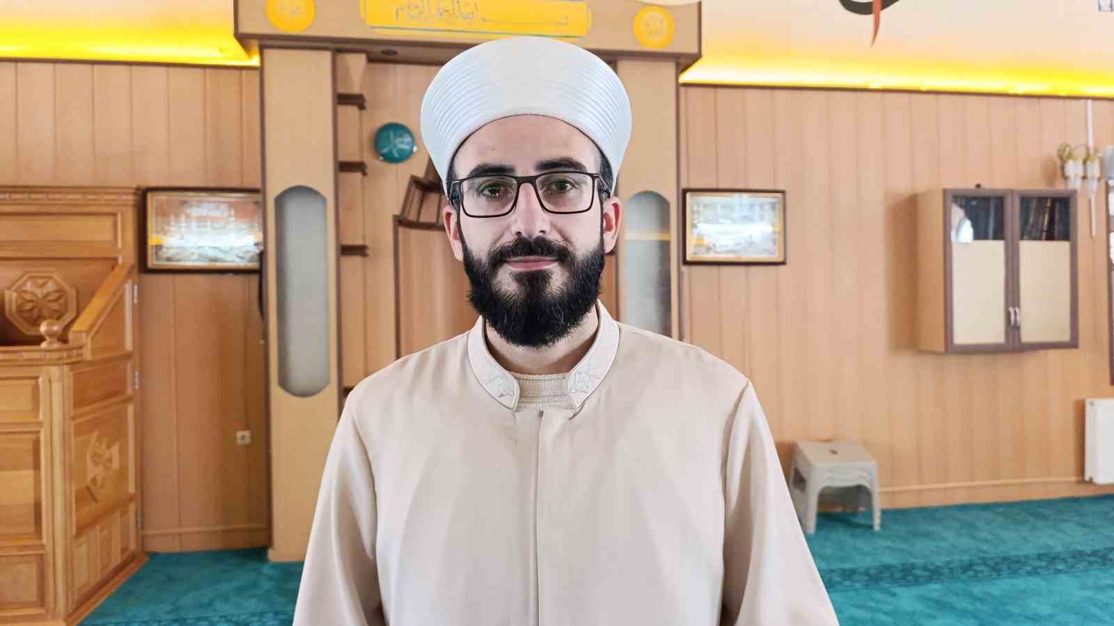 Van’da çocuklara camiyi ve namazı sevdirmek için etkinlikler düzenleniyor