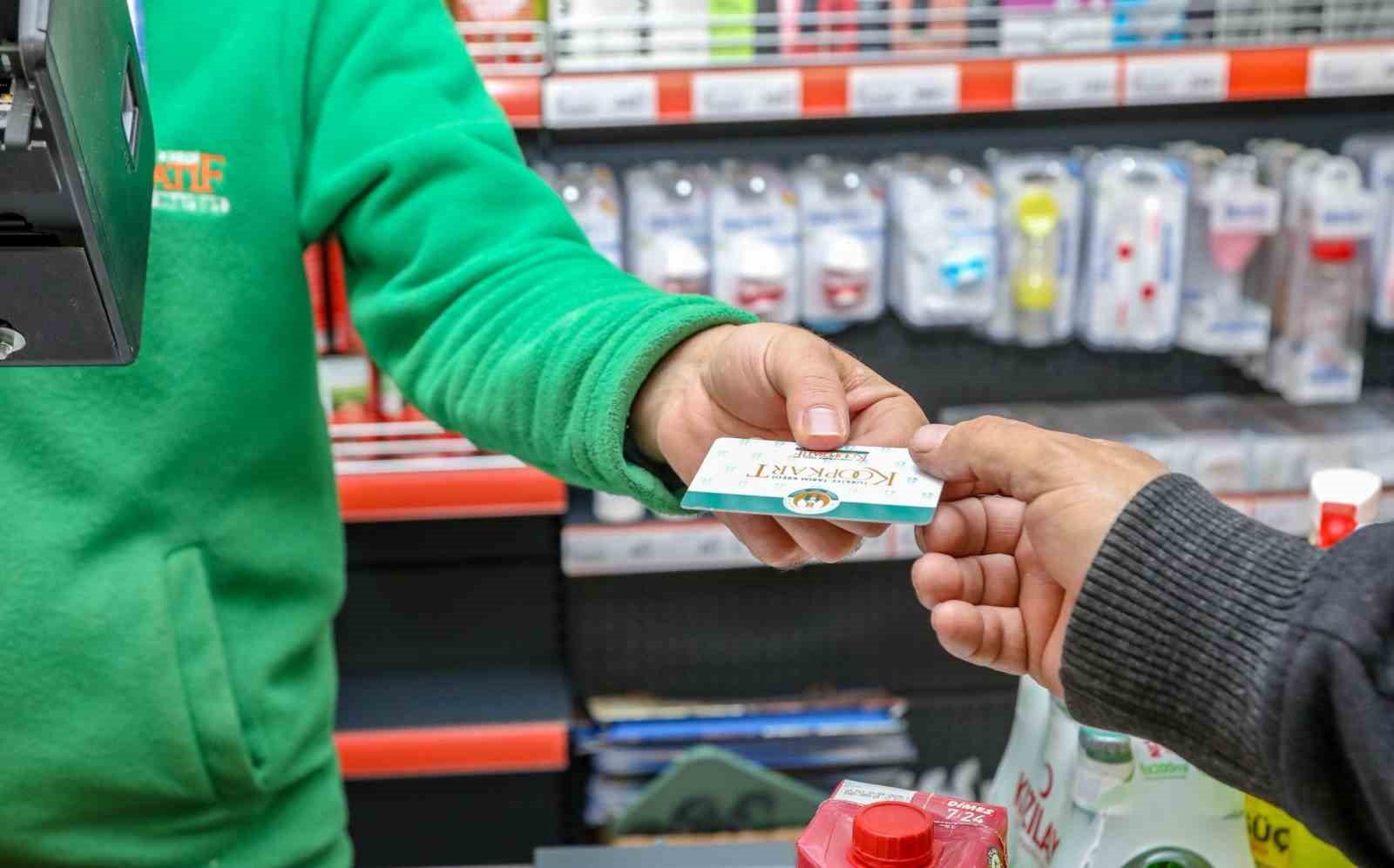 Van Büyükşehir Belediyesi ’Sosyal Kart’ dağıtımına başladı