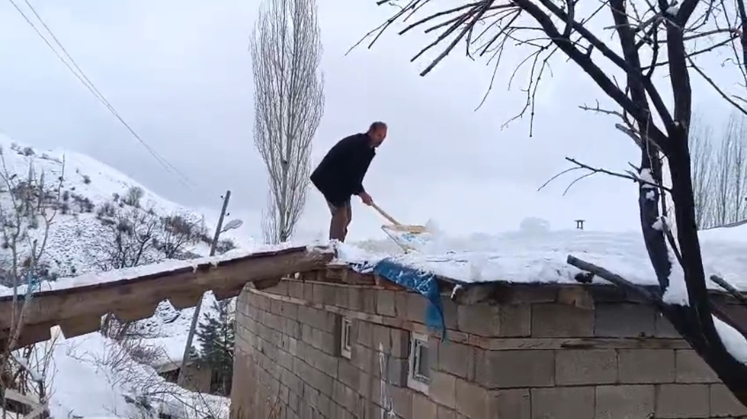 Van’da kar yağışı etkili oldu