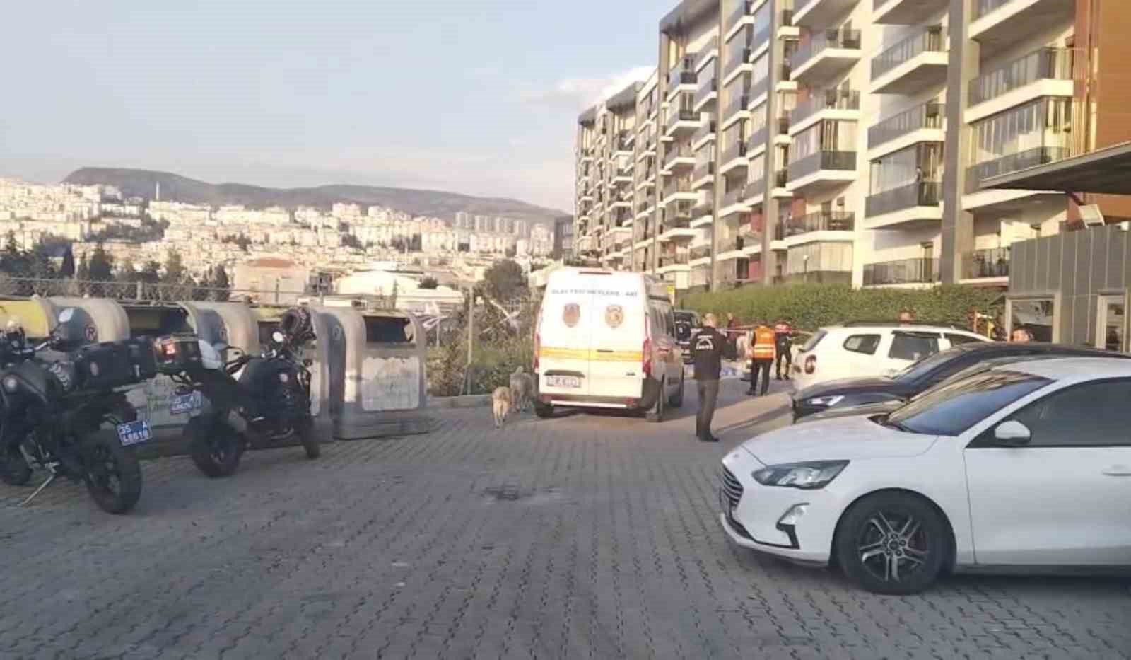 İzmir’de dehşet: Sokak ortasında eski nişanlısını ve annesini vurup intihar etti