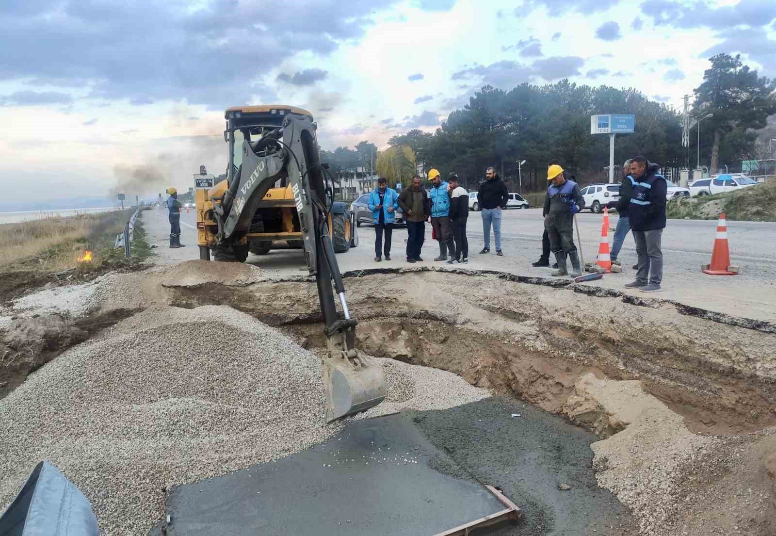 VASKİ ana su hattındaki arızaları giderdi