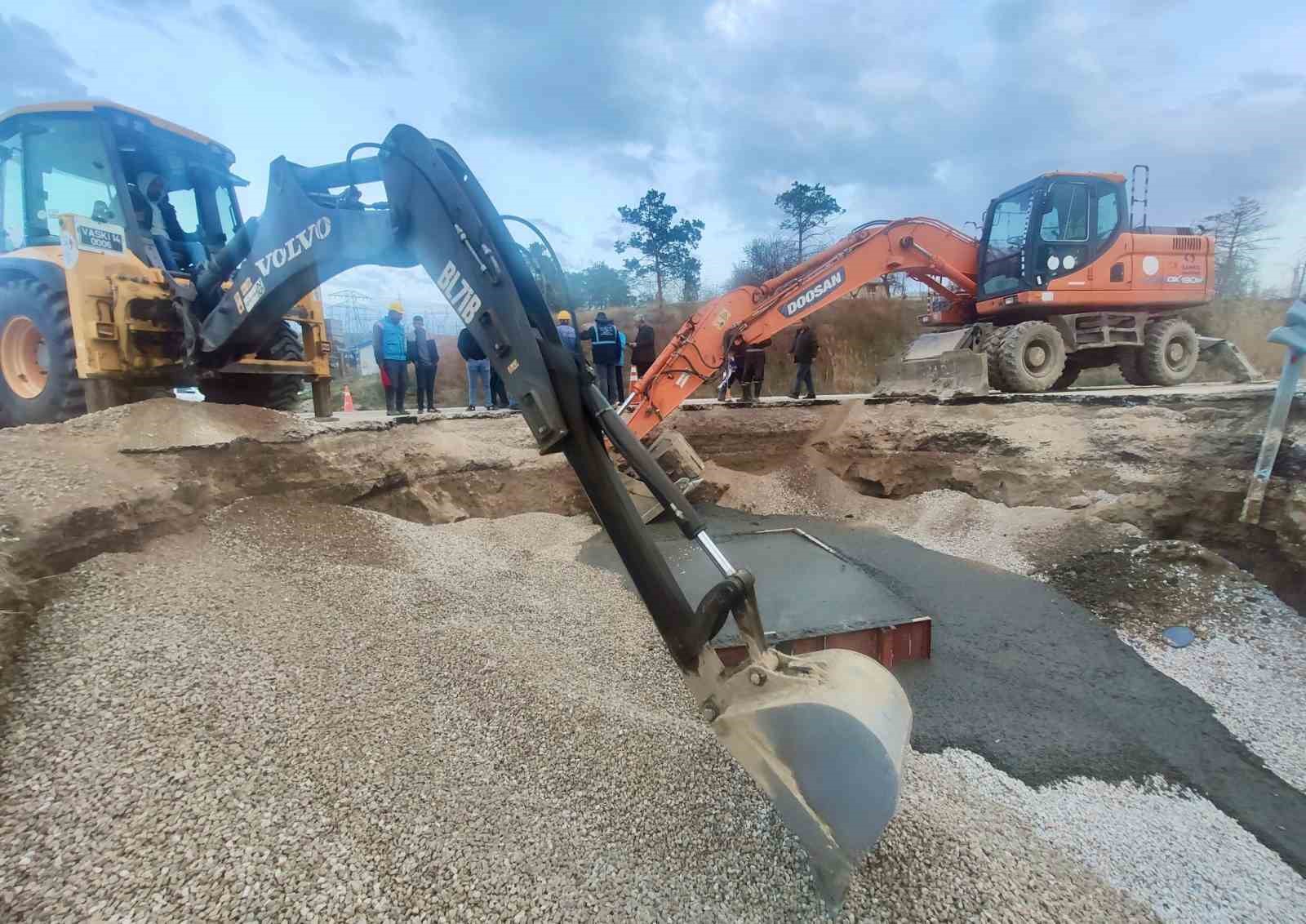 VASKİ ana su hattındaki arızaları giderdi