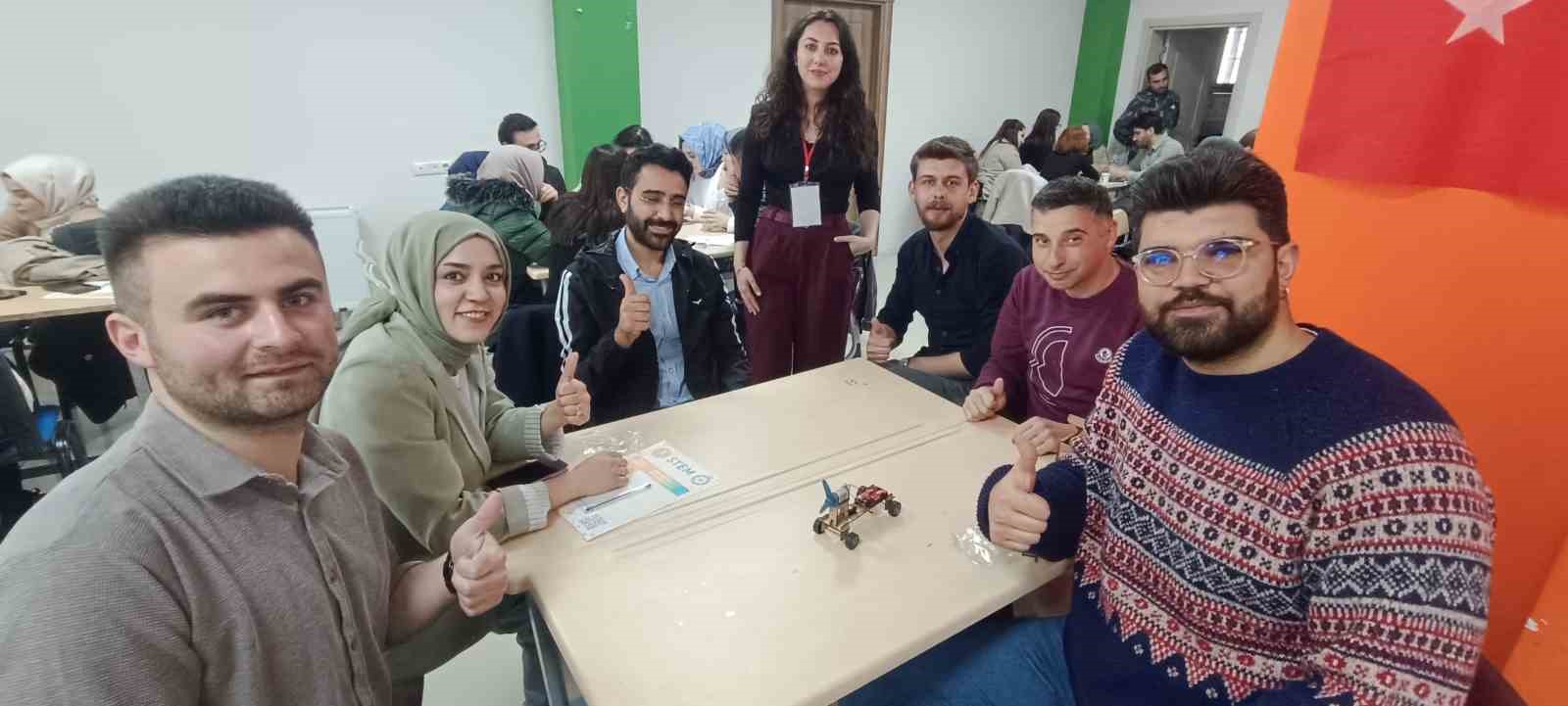 Muradiye’de öğretmenlere yönelik STEM çalıştayı düzenlendi