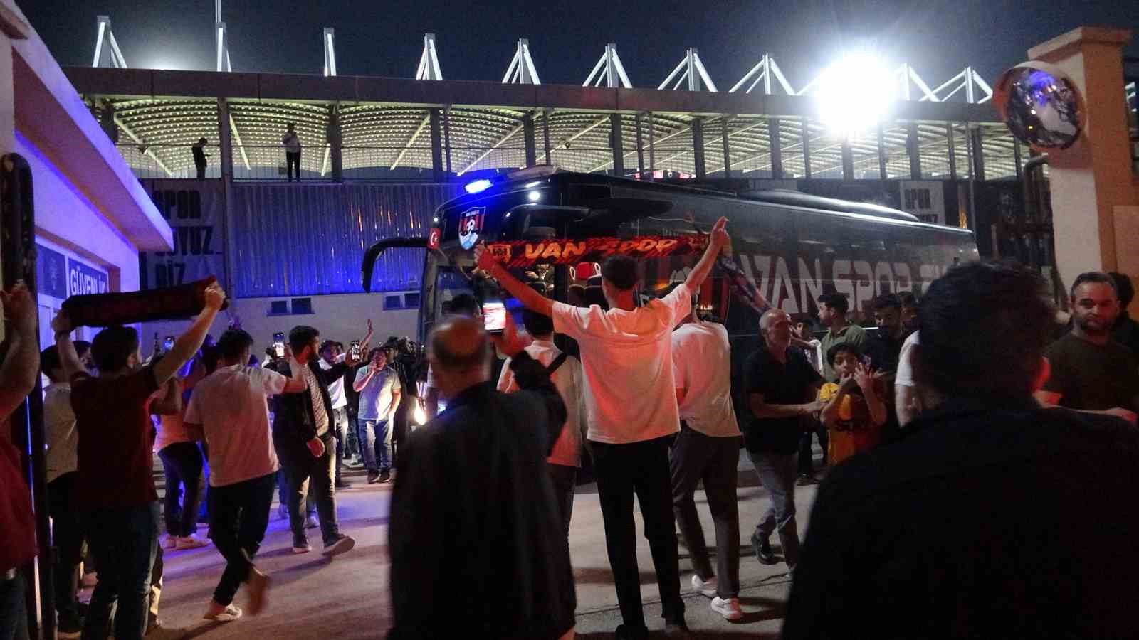 Vanspor, final maçı öncesi son provasını yaptı
