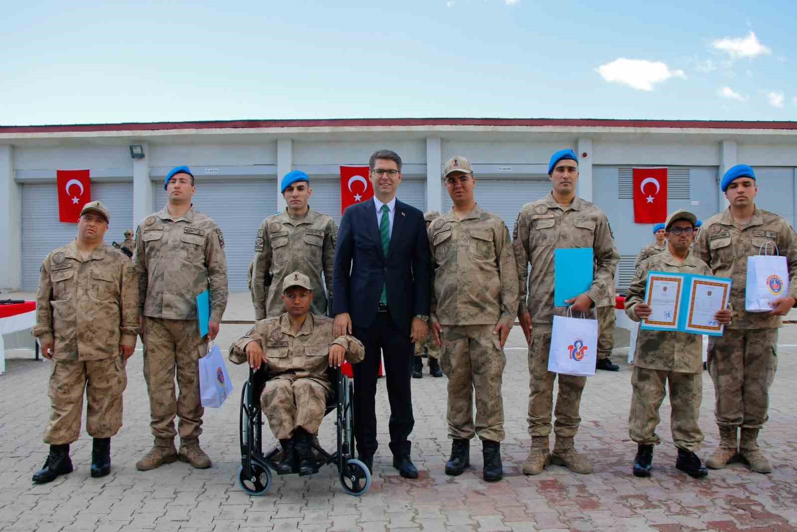 Erciş’te temsili askerlik töreni düzenlendi
