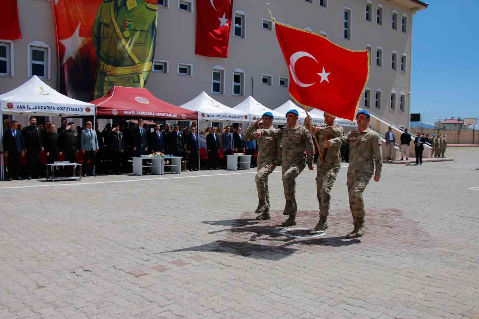 Erciş’te temsili askerlik töreni düzenlendi