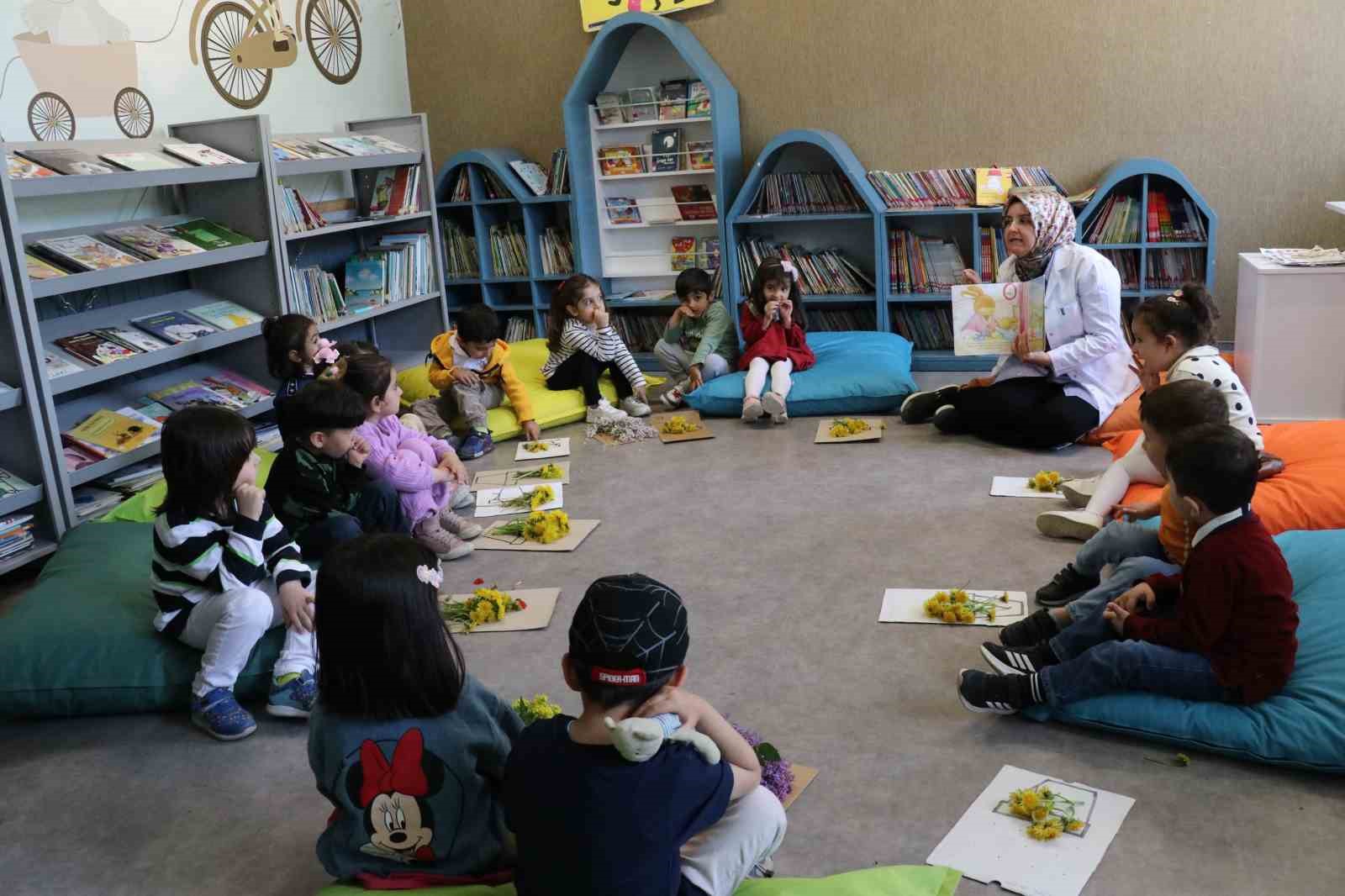 Van Halk Kütüphanesi’nden çocuklar için masal saati