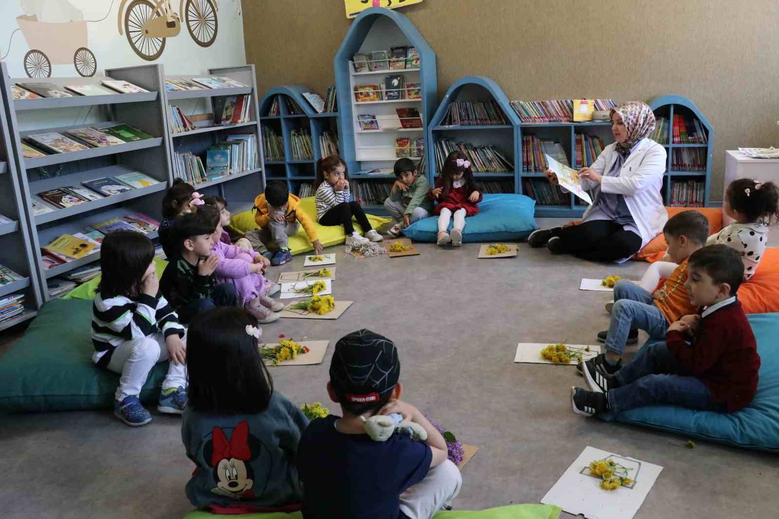 Van Halk Kütüphanesi’nden çocuklar için masal saati