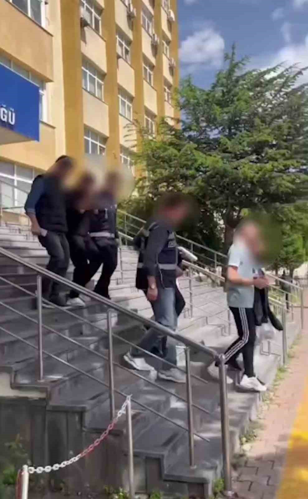 Sosyal medya dolandırıcılarına operasyon: 2 tutuklama