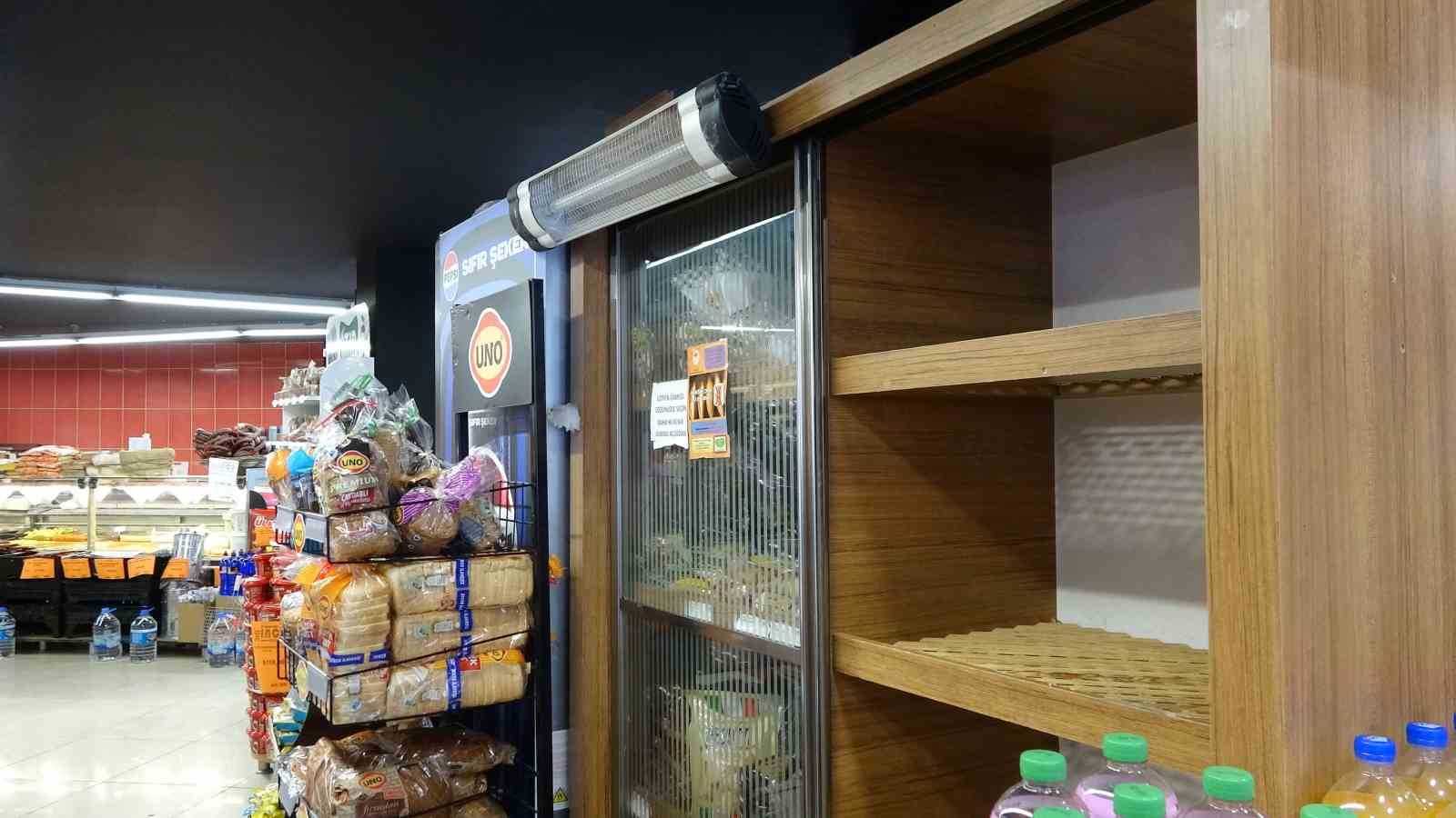 Van’da market ve bakkalların ekmek dolapları boş kaldı