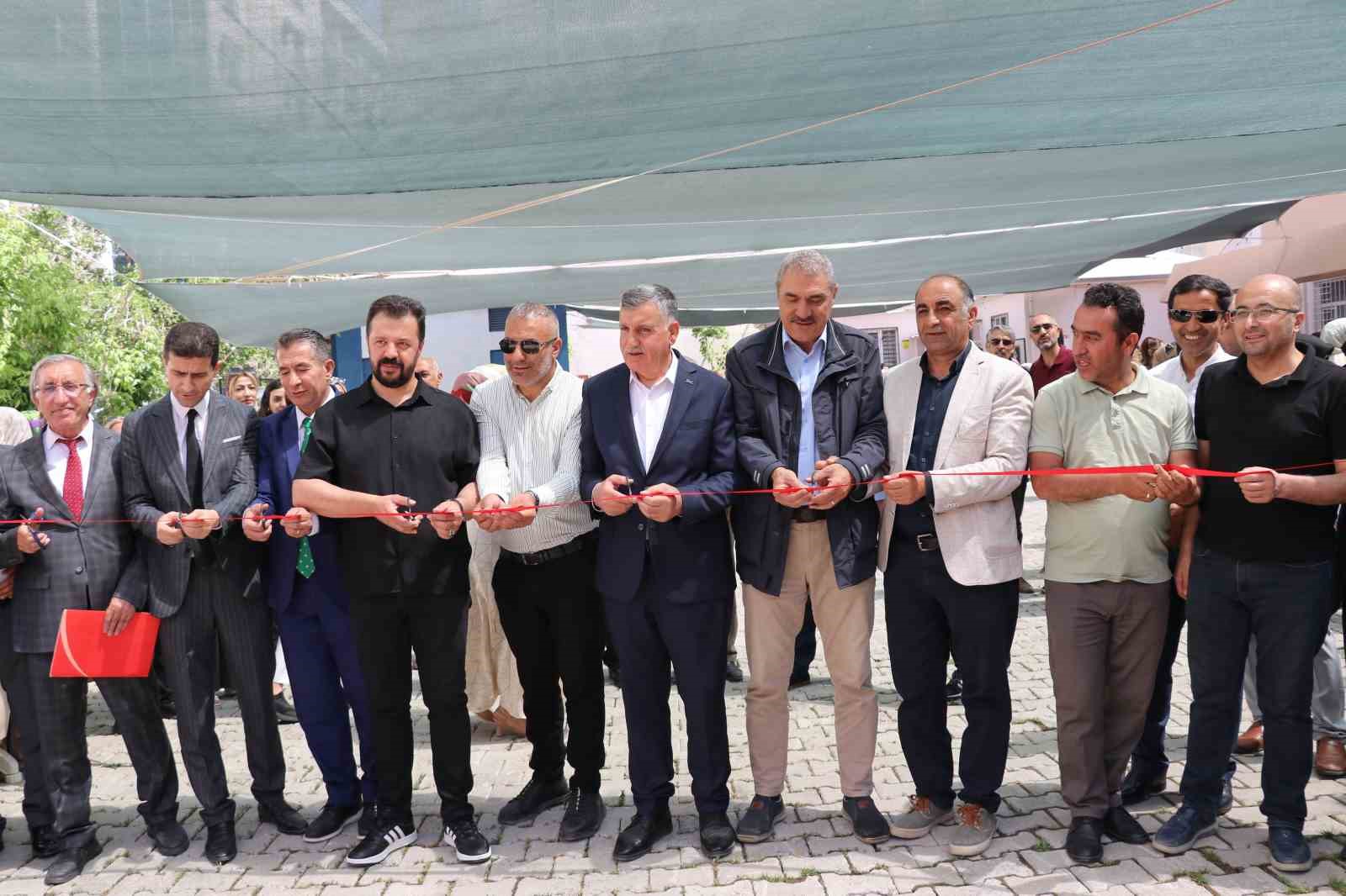 Van’da yılsonu sergisi