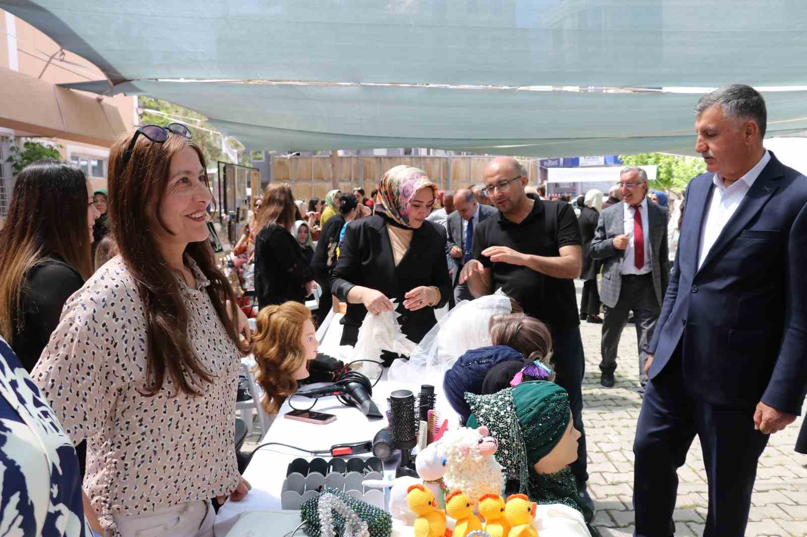 Van’da yılsonu sergisi