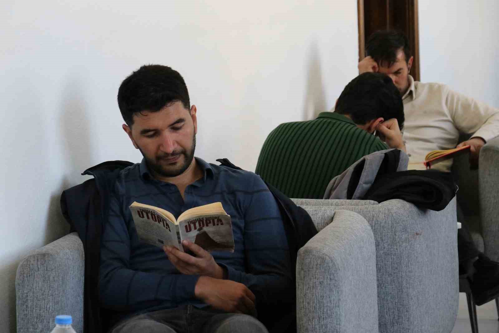 Van İl Halk Kütüphanesine yoğun ilgi