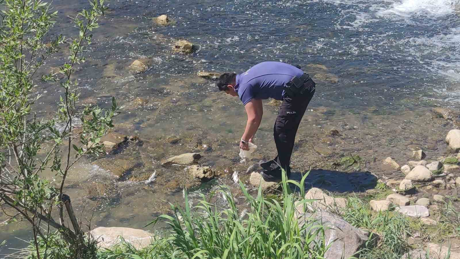 Van’da polislerin inci kefali nöbeti