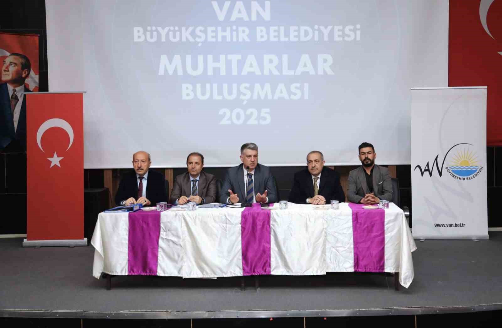 Van Büyükşehir Belediyesi muhtar buluşmalarını Saray ve Özalp ilçeleri ile sürdürdü