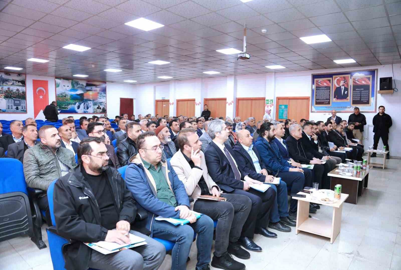 Van Büyükşehir Belediyesi muhtar buluşmalarını Saray ve Özalp ilçeleri ile sürdürdü
