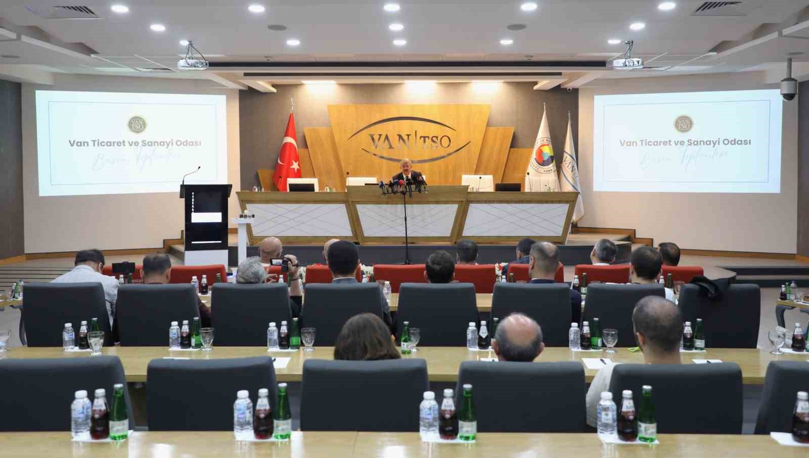 Dünya Kahvaltı Günü Muradiye Şelalesi’nde kutlanacak