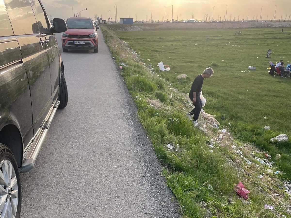 Alkol şişeleri tarihi gölgede bıraktı: Şişelerin rastgele atılmasına tepki
