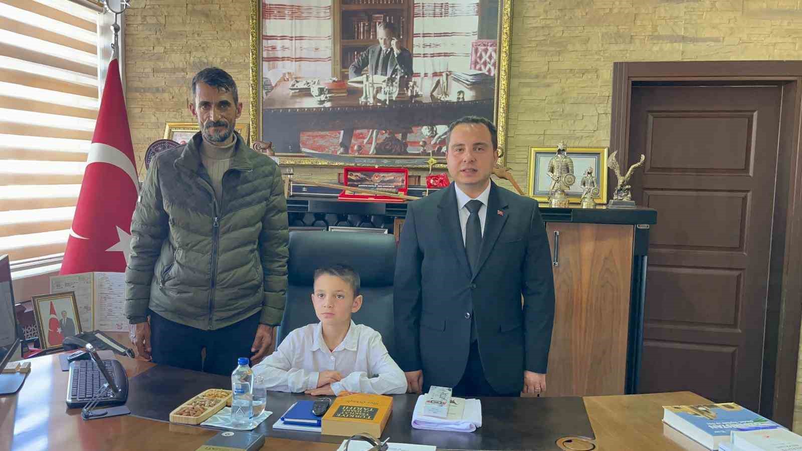 Kaymakam olmak isteyen Umut’un hayali gerçek oldu