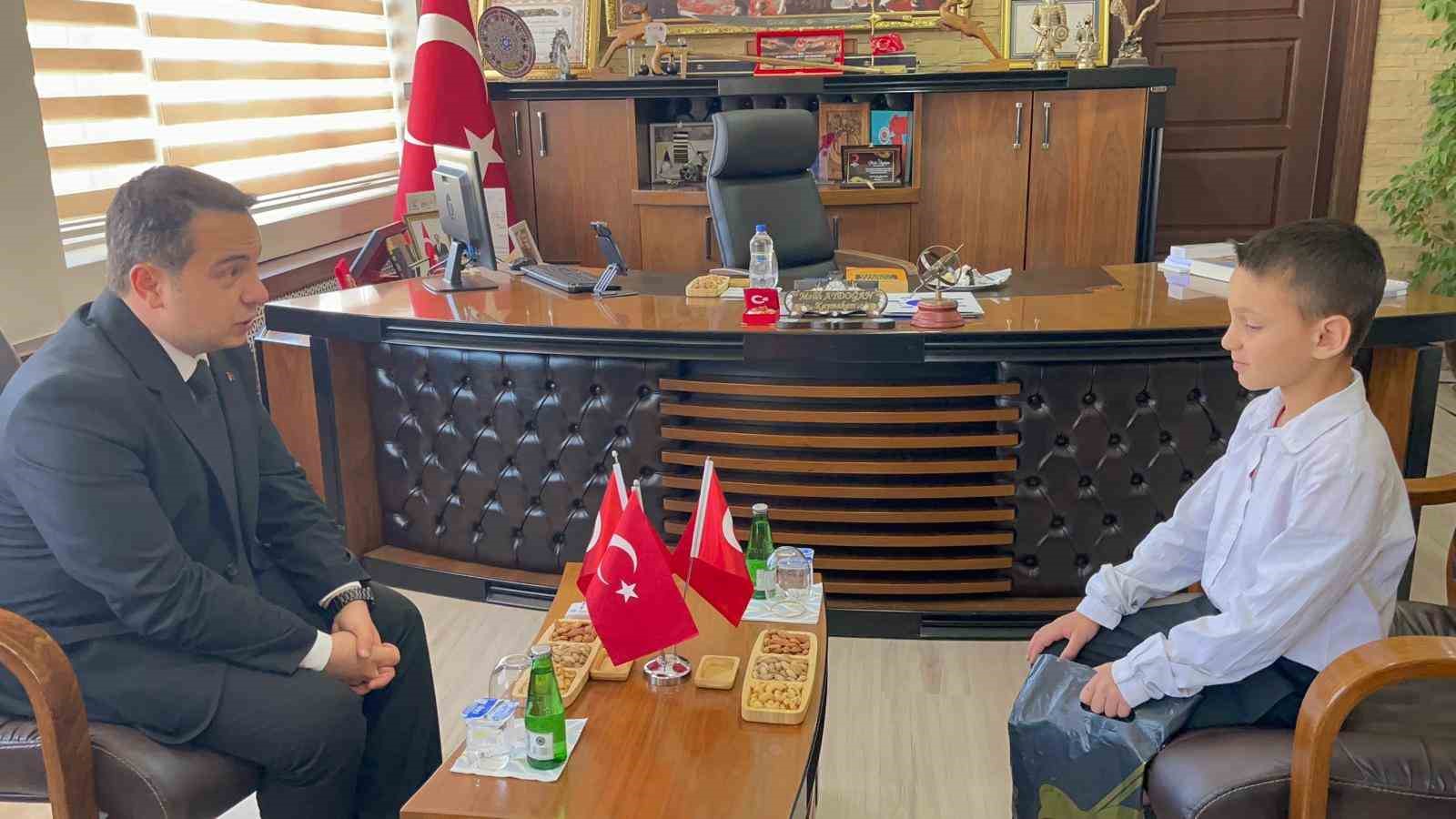 Kaymakam olmak isteyen Umut’un hayali gerçek oldu