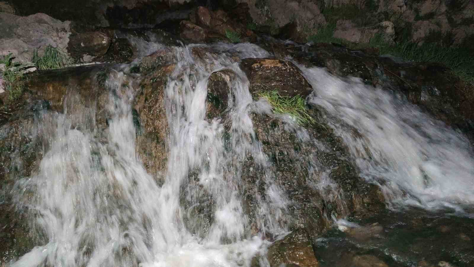 İnci kefalinin gece yolculuğu başladı
