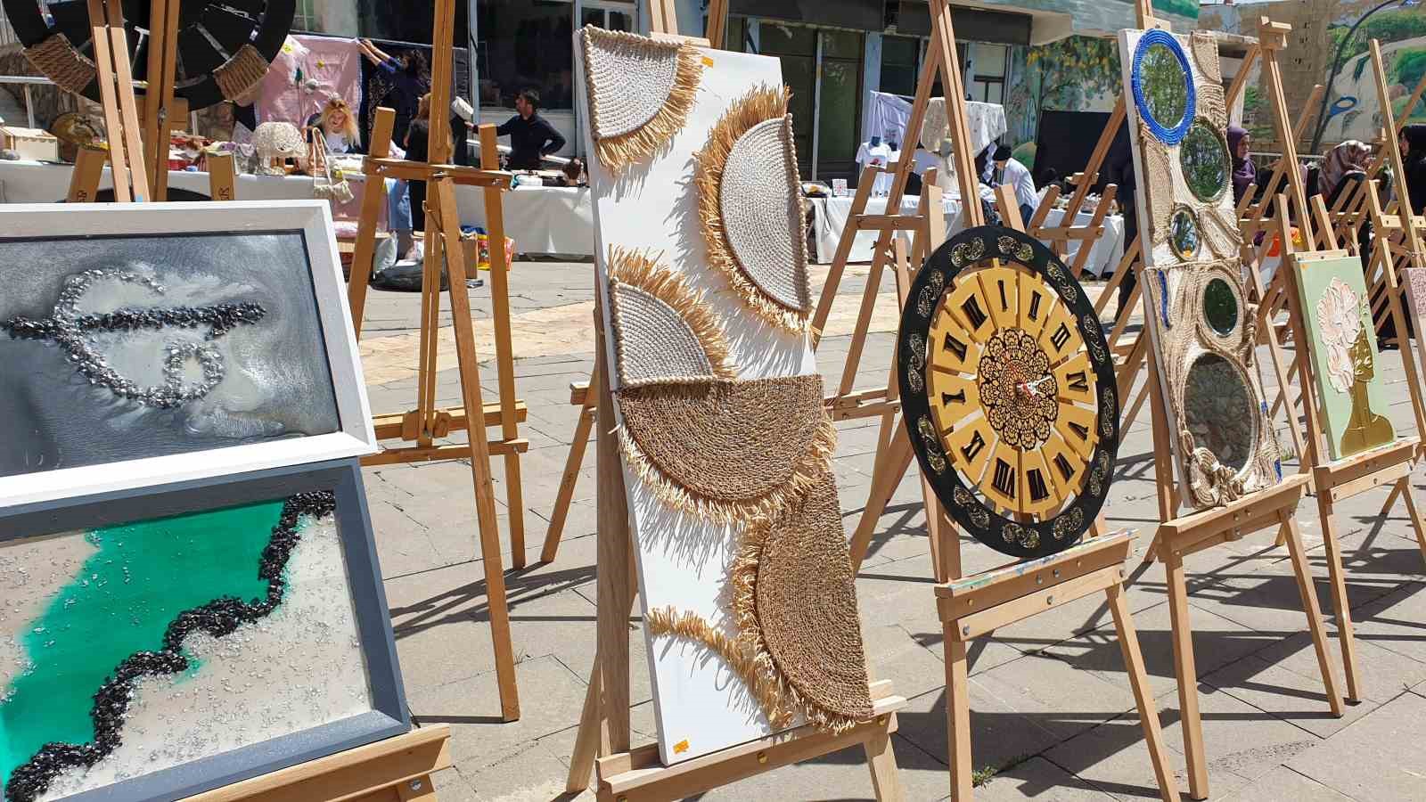 Başkale ADEM’den yılsonu sergisi
