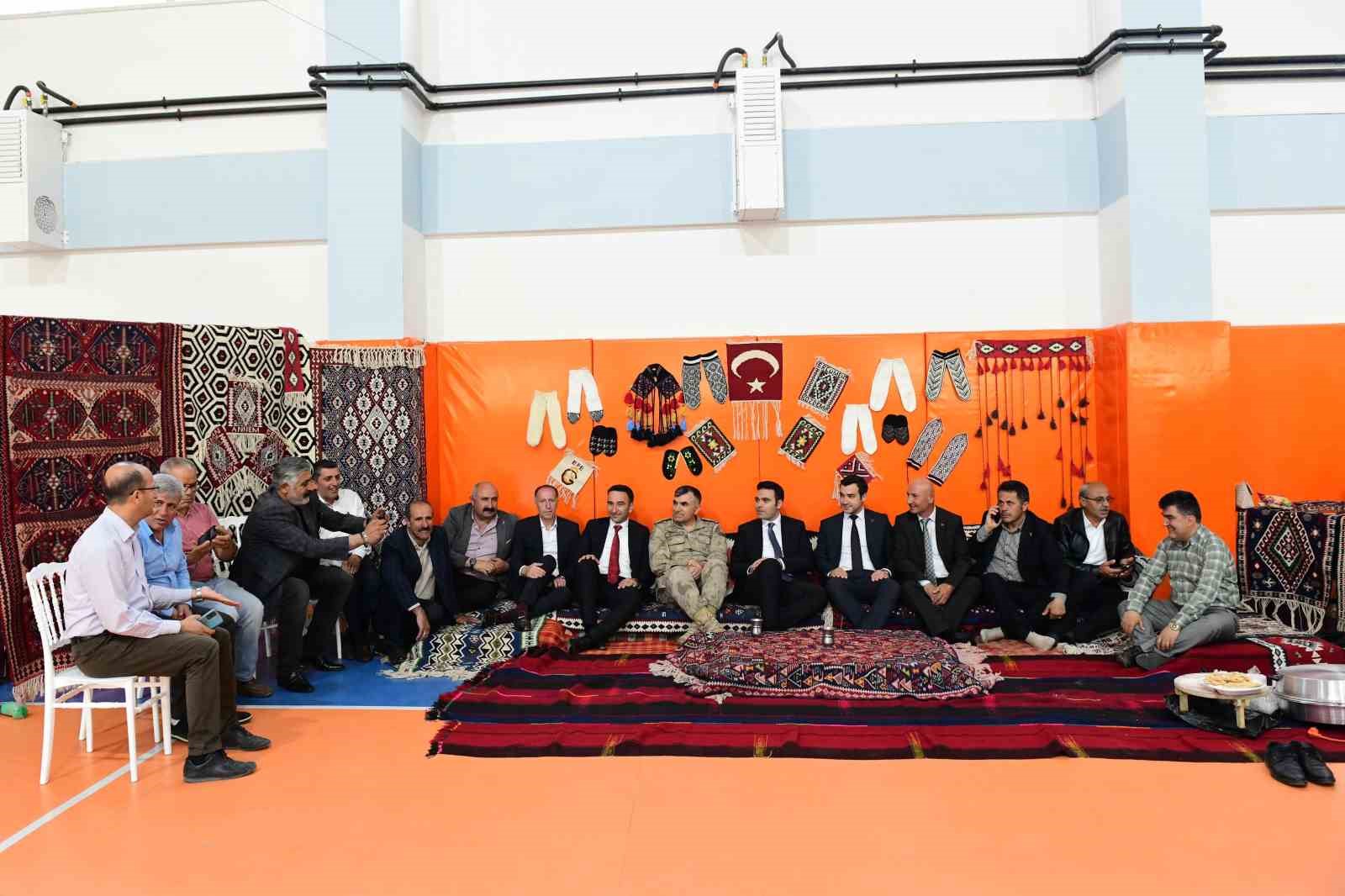 Çatak’ta yılsonu sergisi